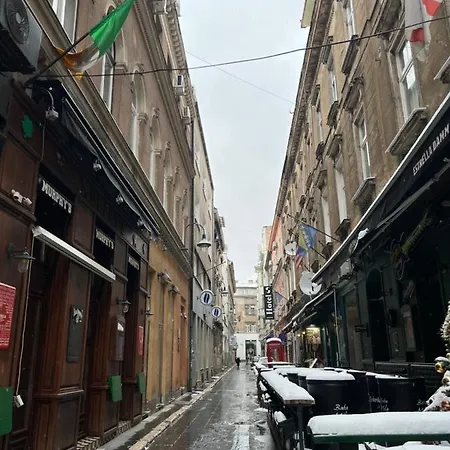 150sqm With 4 Units! Great For Groups Apartamento *